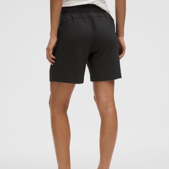 New Lululemon Be Calm mid rose bermuda short size large - Picture 3 of 10